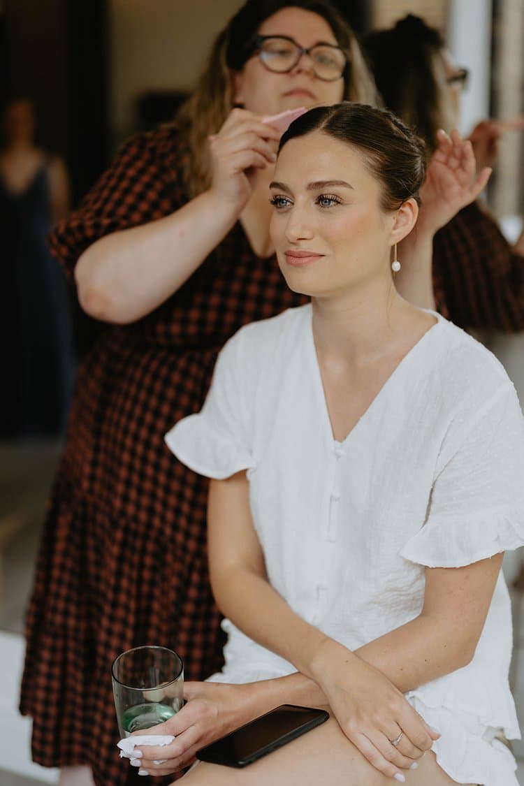 Bridal Hairstylist Elegant-Bridal-Hairstyle-Hair Up