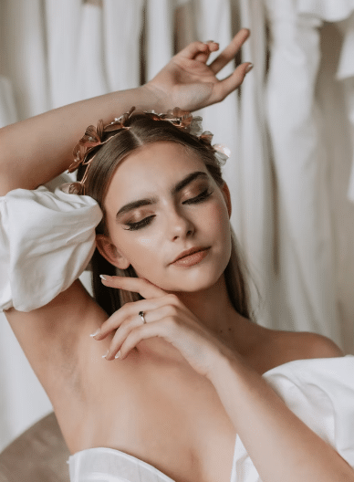 Sophie C Gold Makeup Look